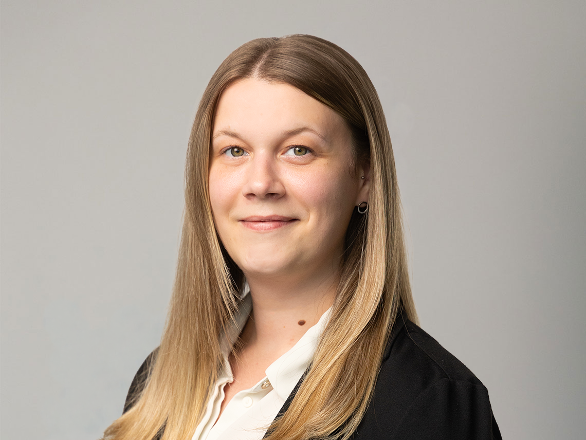 Foto (Portrait) von Lena Gehm, die freundlich lächelt.